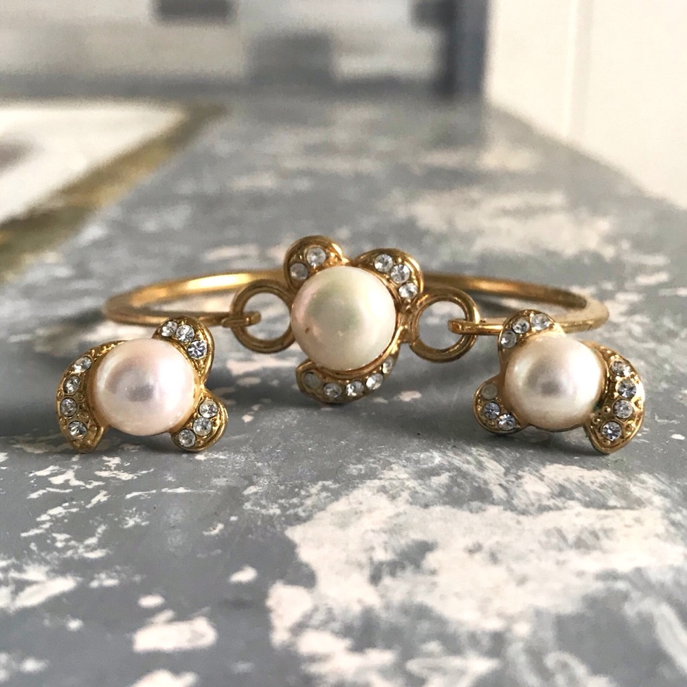 ‼️PRICE DROP‼️ Gold & Pearl Earrings and Bracelet